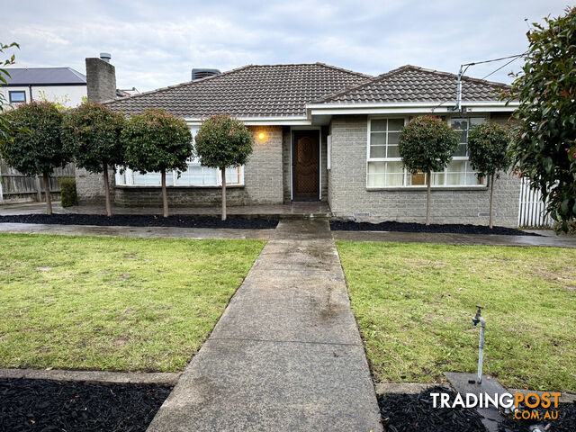 21 Murdoch Avenue Mulgrave VIC 3170