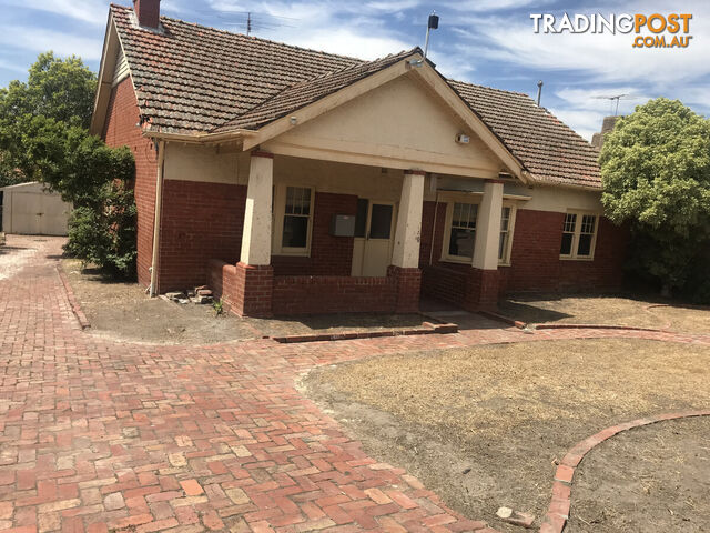 1667-1669 Malvern Road Glen Iris VIC 3146 - photo 2 of 11