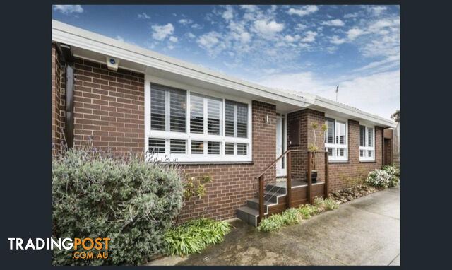 4 25 Ti-Tree Grove East Parkdale VIC 3195