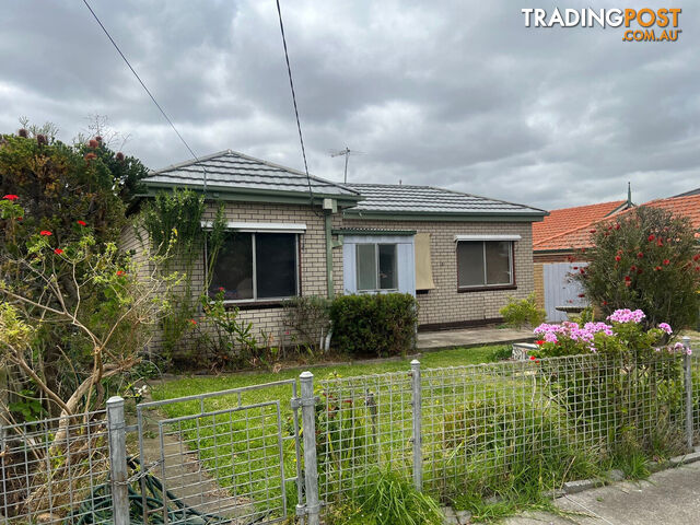 12 Cuthbert Street Niddrie VIC 3042