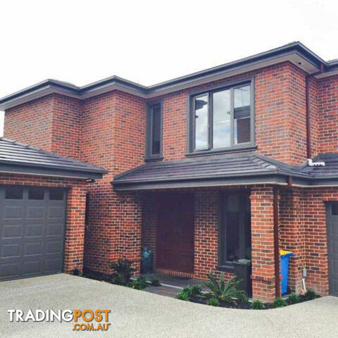 2 15 Orange Grove Camberwell VIC 3124