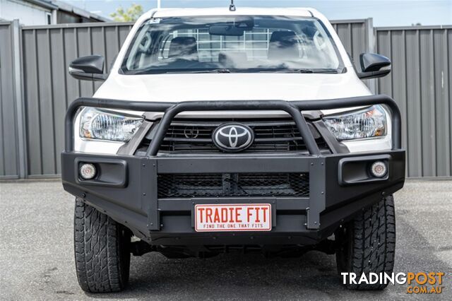 2021 Toyota Hilux SR N80 - photo 2 of 30