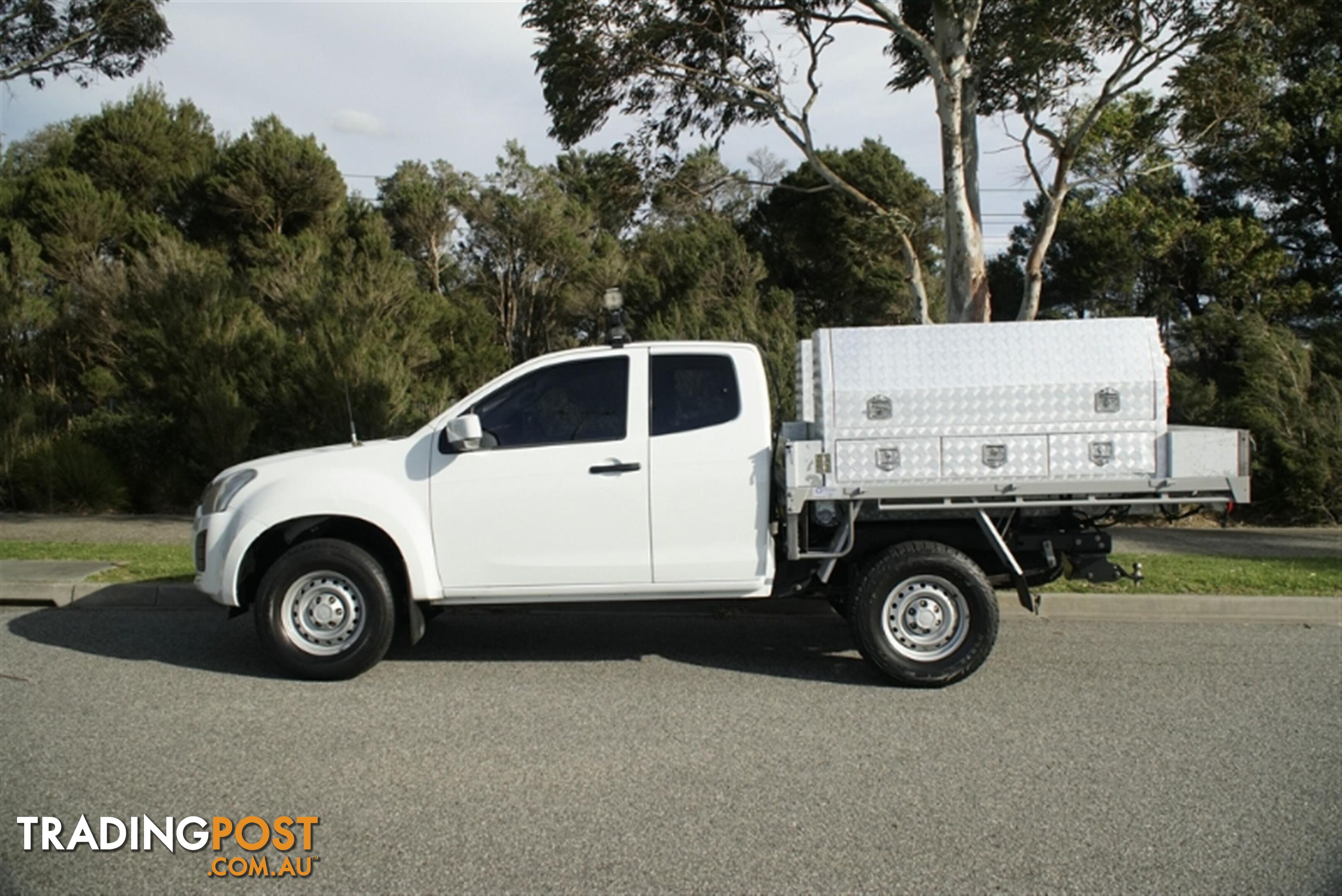 2017 ISUZU D-MAX SX EXTENDED CAB MY17 CAB CHASSIS