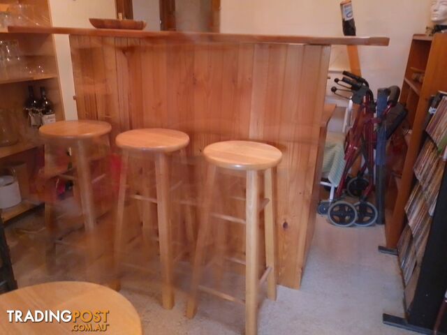 Handcrafted retro style pine bar and stools