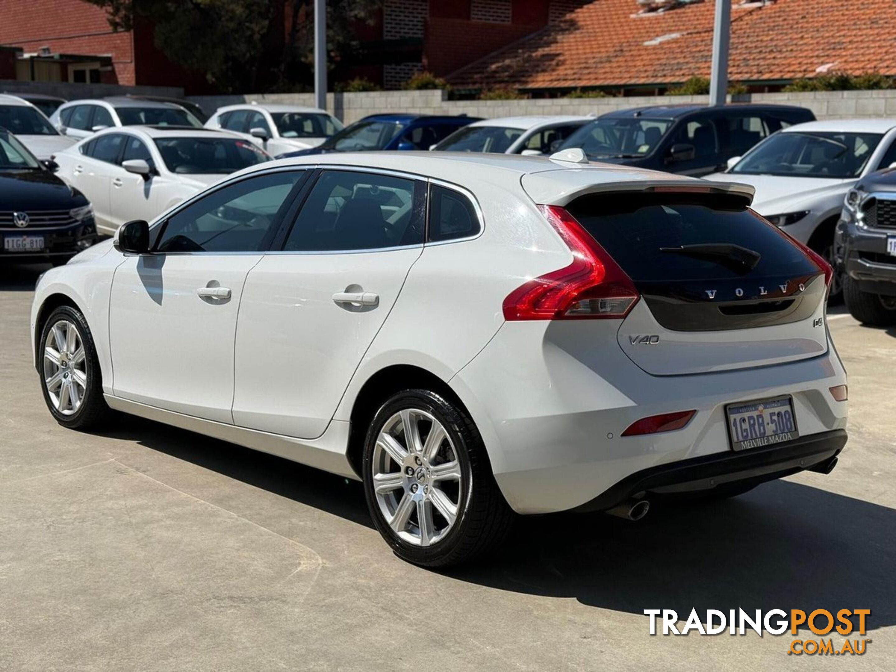 2018 VOLVO V40 D4-INSCRIPTION MY18 HATCHBACK