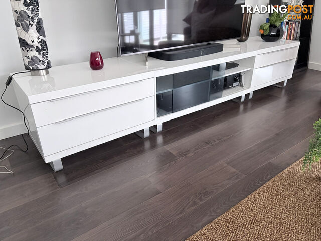 3 piece ENtertainment Unit by Gainsville