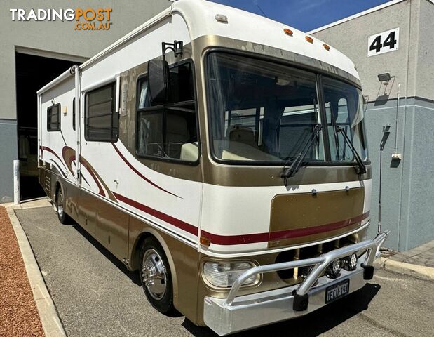 2004 WINNEBAGO EXPLORER MOTOR HOME