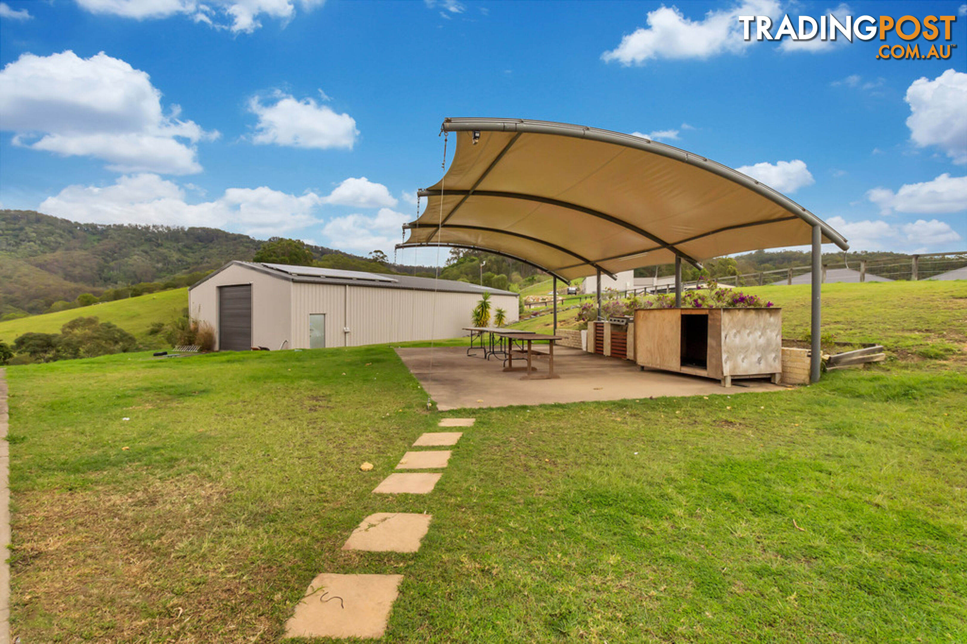 36 Ellen Grant Drive WILLOW VALE QLD 4209