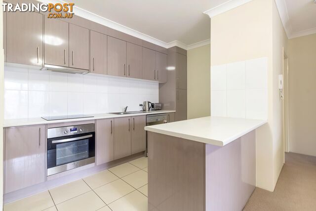 14/4 Sykes Court SOUTHPORT QLD 4215