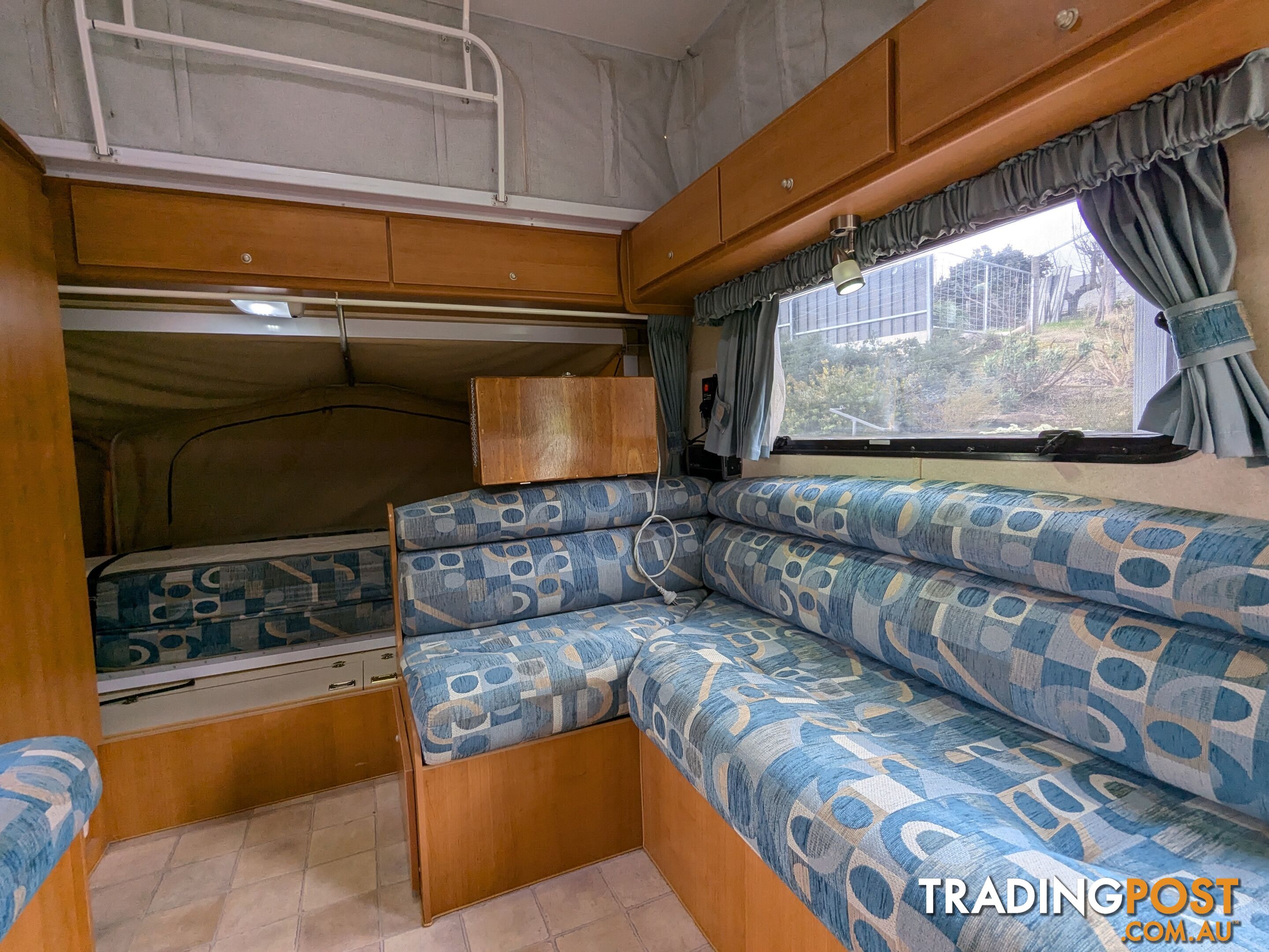 2005 Jayco EXPANDA 57-37.2