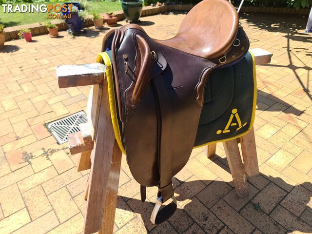 Stock/cutting saddle