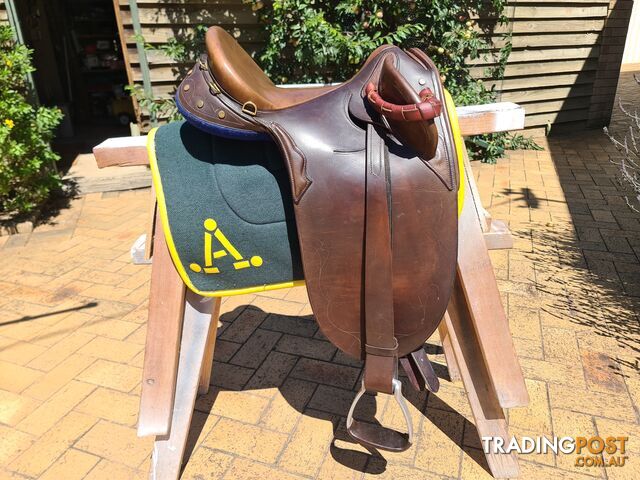 Stock/cutting saddle