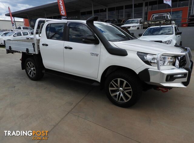 2019 TOYOTA HILUX SR  