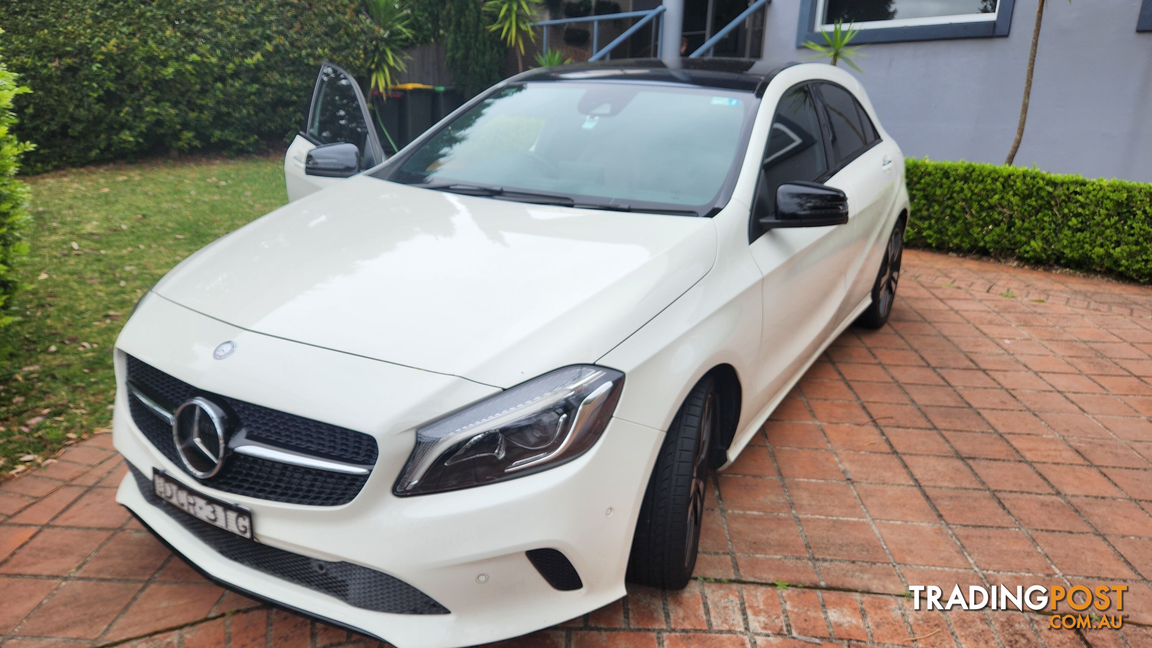 Mercedes-Benz A-Class 2015 - Selling below market value