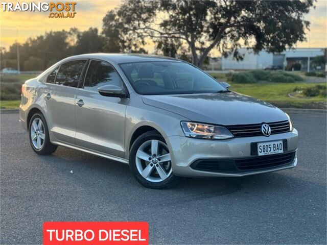 2013 VOLKSWAGEN JETTA 103TDICOMFORTLINE 1BMY13,5 SEDAN