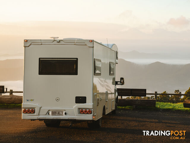 EURO DELUXE MOTORHOME - photo 4 of 15