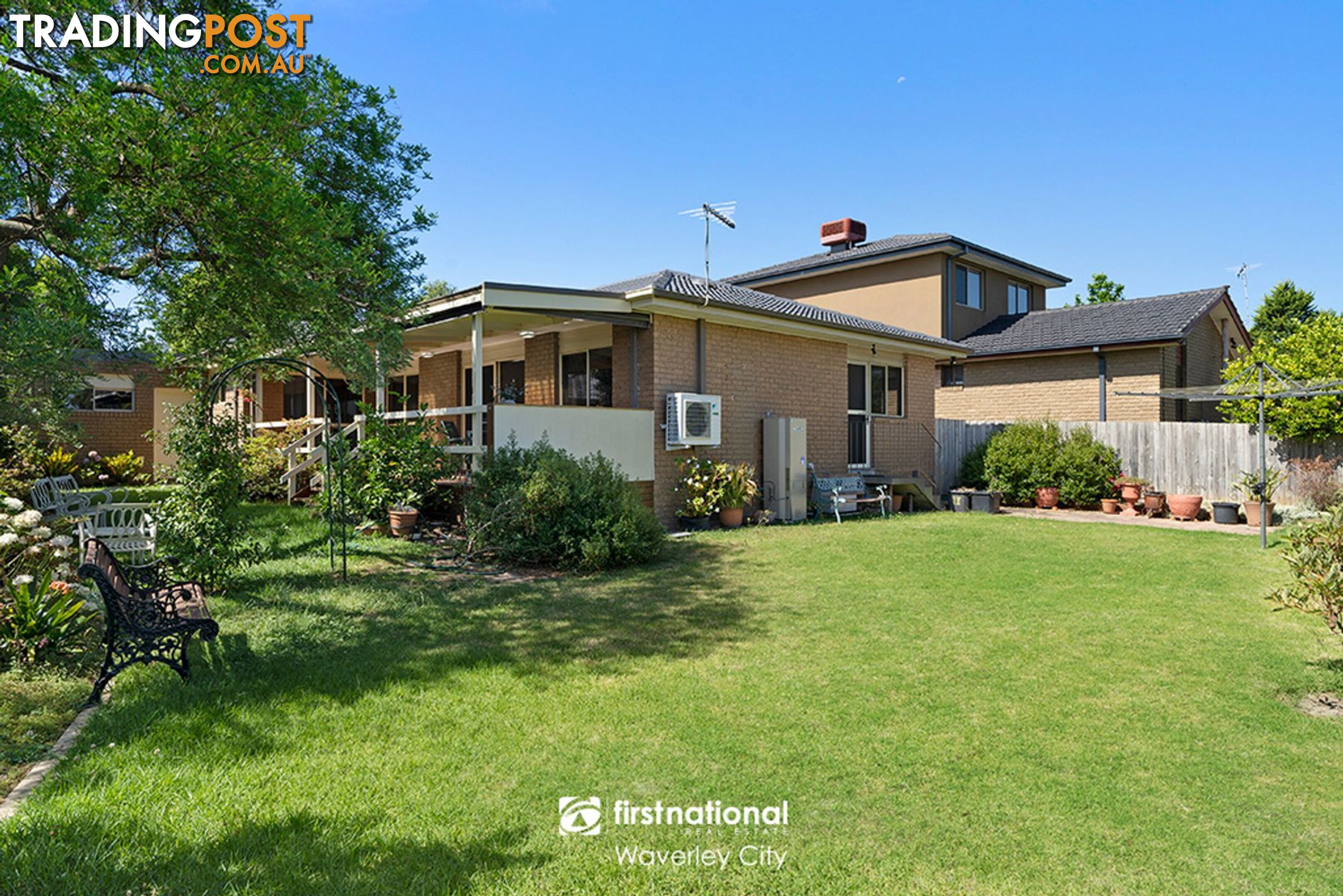 70 Mannering Drive GLEN WAVERLEY VIC 3150