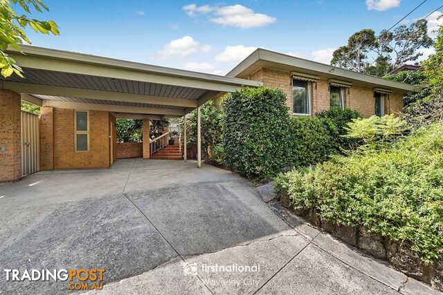 4 Highvale Road GLEN WAVERLEY VIC 3150