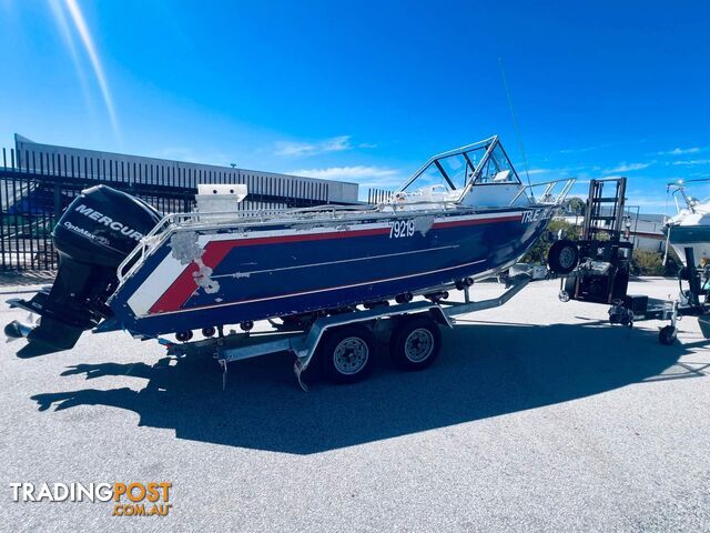 2004 APPROXIMATE MAGNUM 610 RUNABOUT