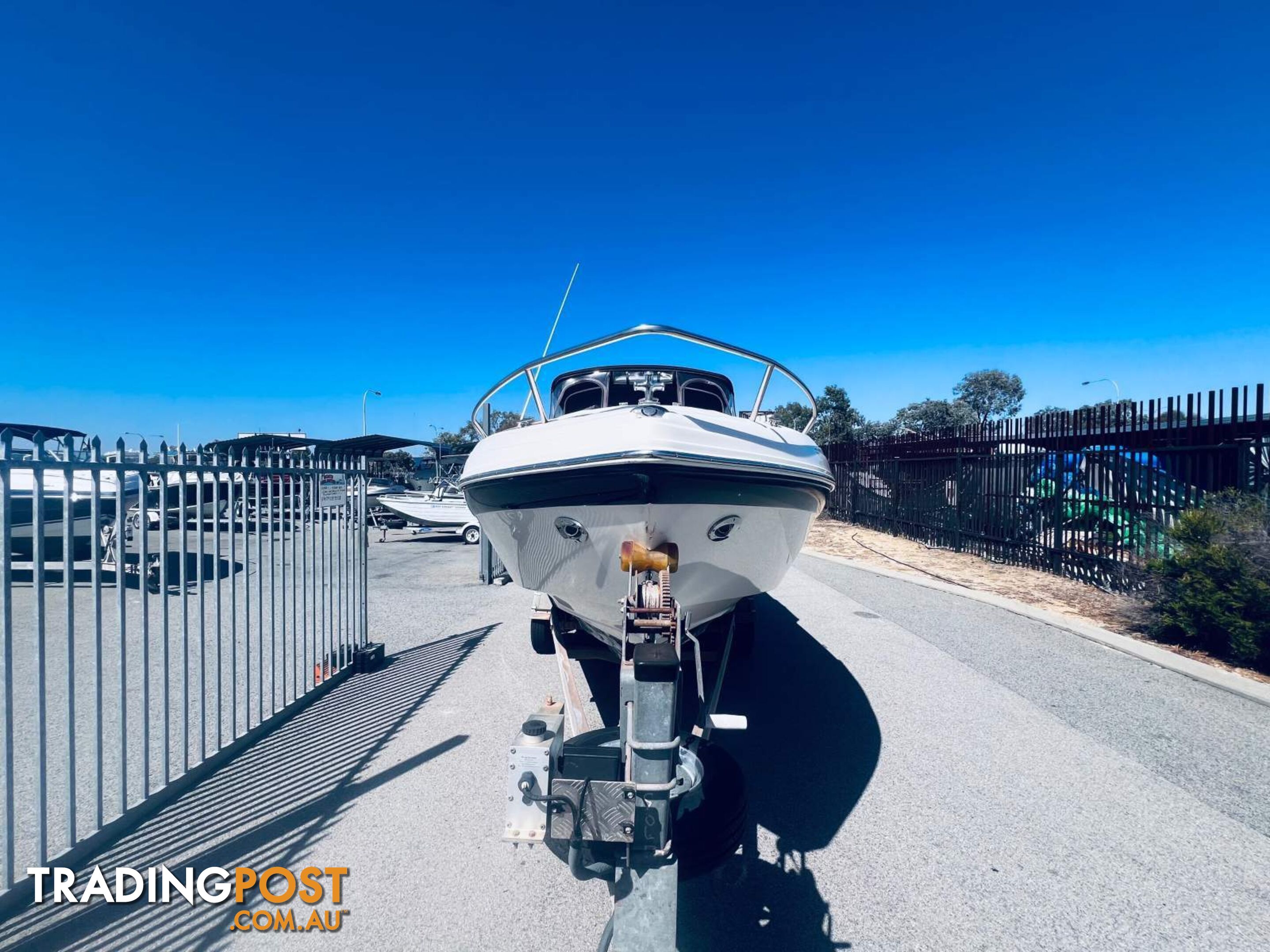 2004 RINKER 232 CAPTIVA