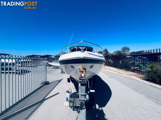 2004 RINKER 232 CAPTIVA