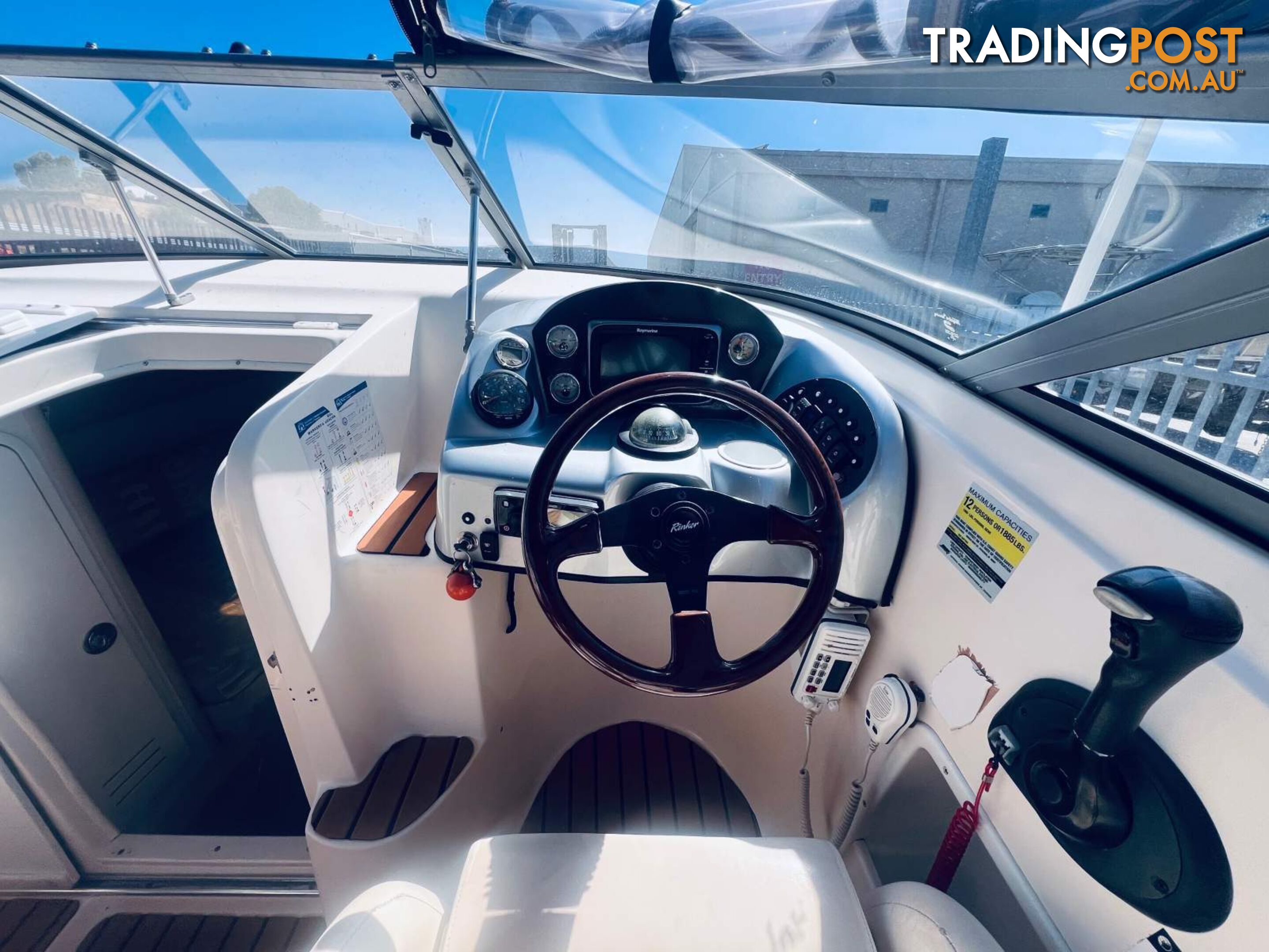 2004 RINKER 232 CAPTIVA