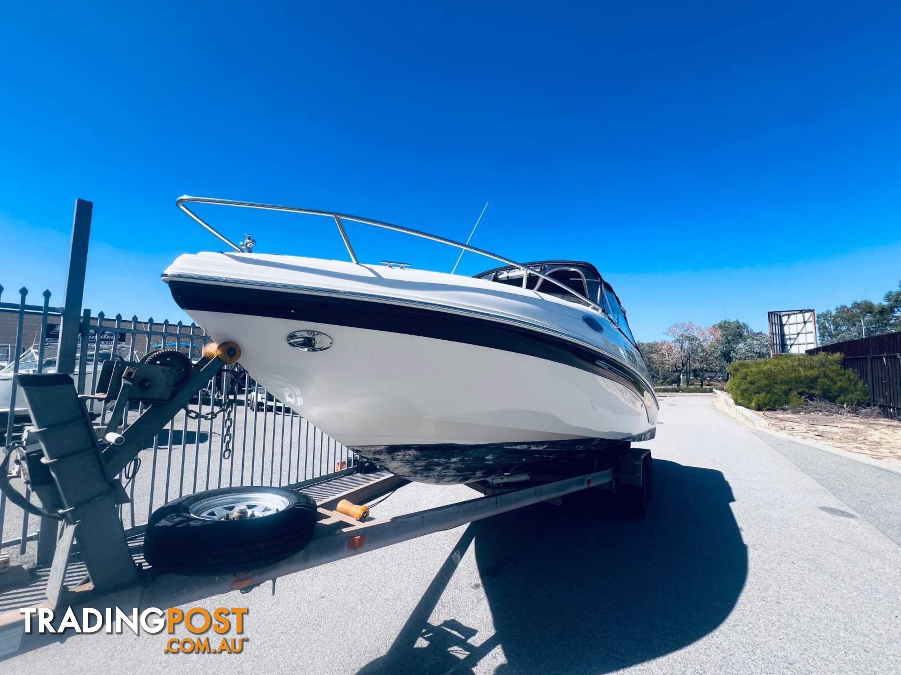 2004 RINKER 232 CAPTIVA