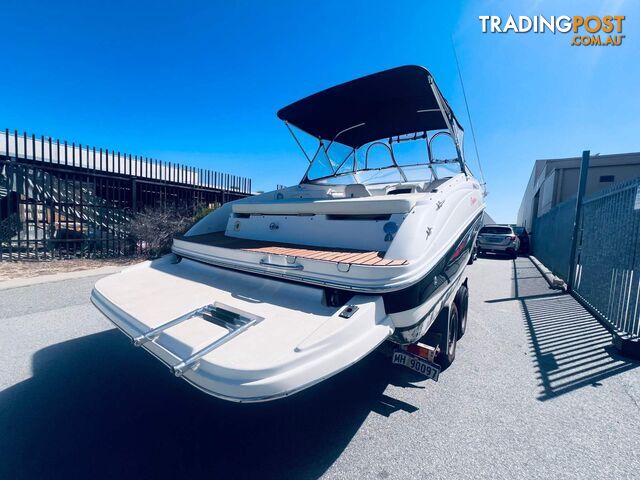 2004 RINKER 232 CAPTIVA