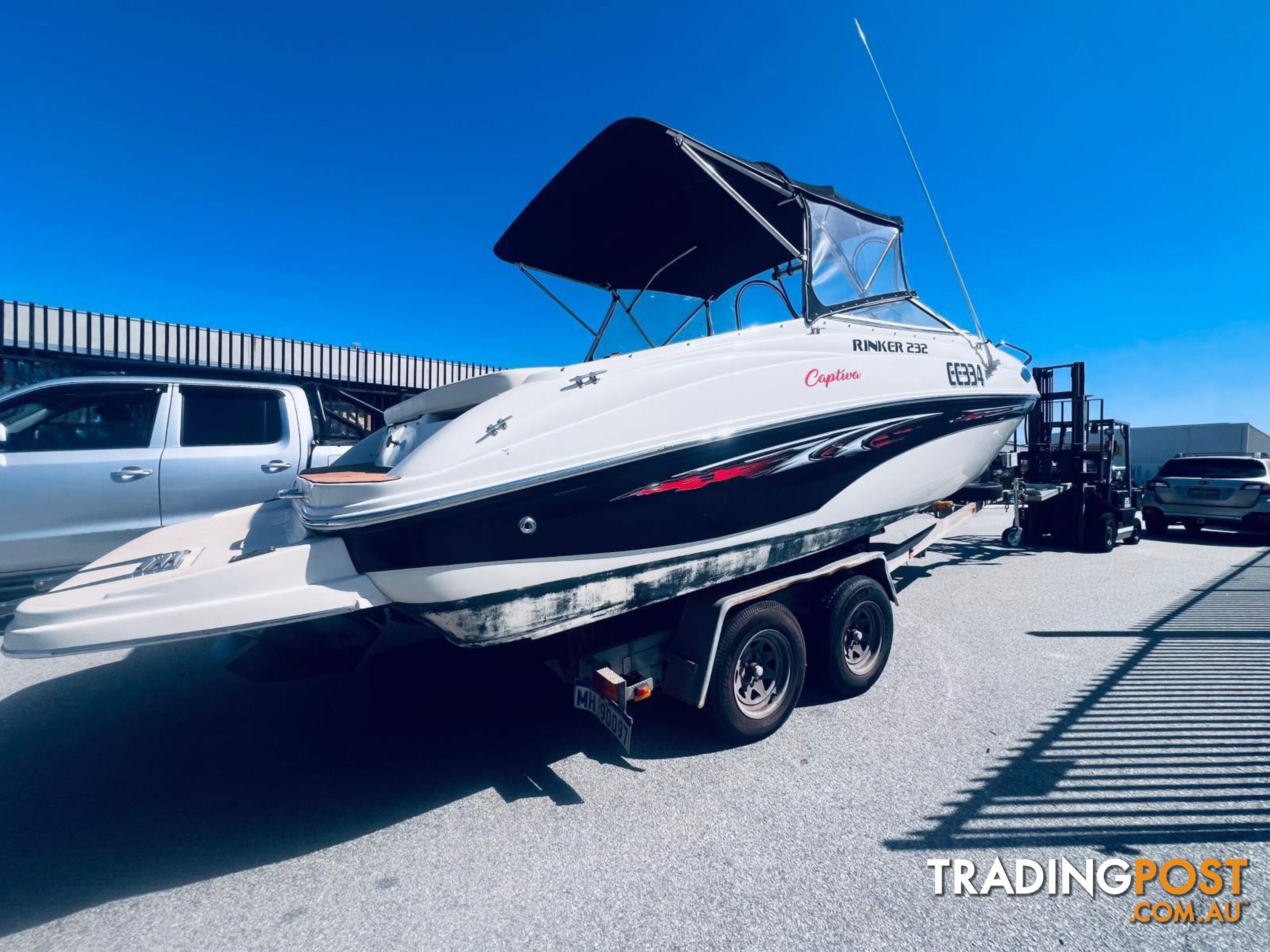 2004 RINKER 232 CAPTIVA