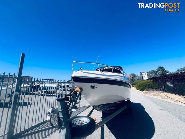 2004 RINKER 232 CAPTIVA