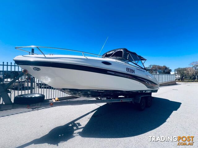 2004 RINKER 232 CAPTIVA