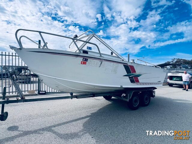 1991 APPROXIMATE PENGUIN 5.8 RUNABOUT