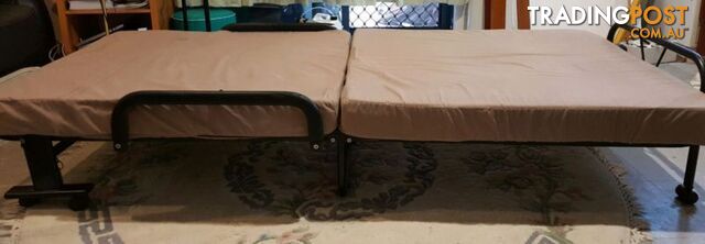 Durable folding heavy duty metal bed frame - photo 2 of 5