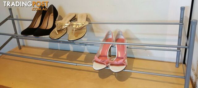 Extendable Shoe Rack - photo 3 of 3
