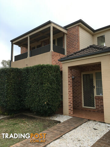 2/7 Bringelly Road KINGSWOOD NSW 2747