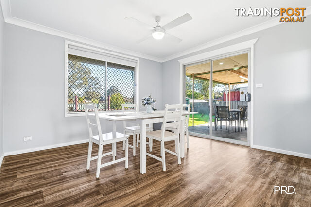 4 Sandra Place SOUTH PENRITH NSW 2750 - photo 4 of 13