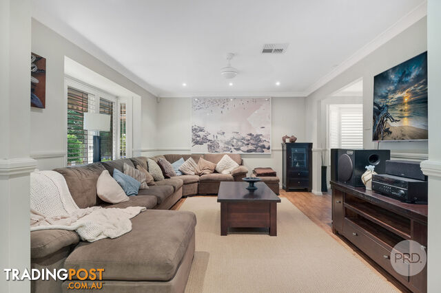 16 The Avenue GLENMORE PARK NSW 2745