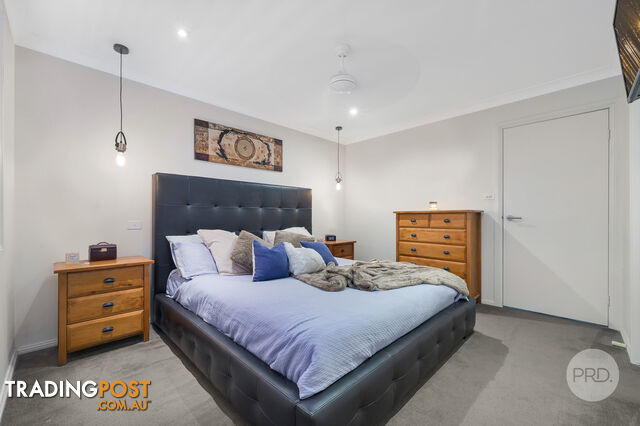 16 The Avenue GLENMORE PARK NSW 2745