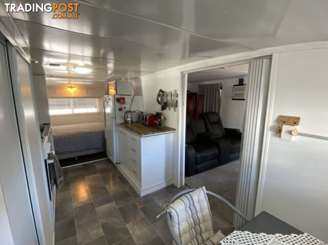 100/25 Chinderah Bay Drive CHINDERAH NSW 2487 - photo 2 of 8