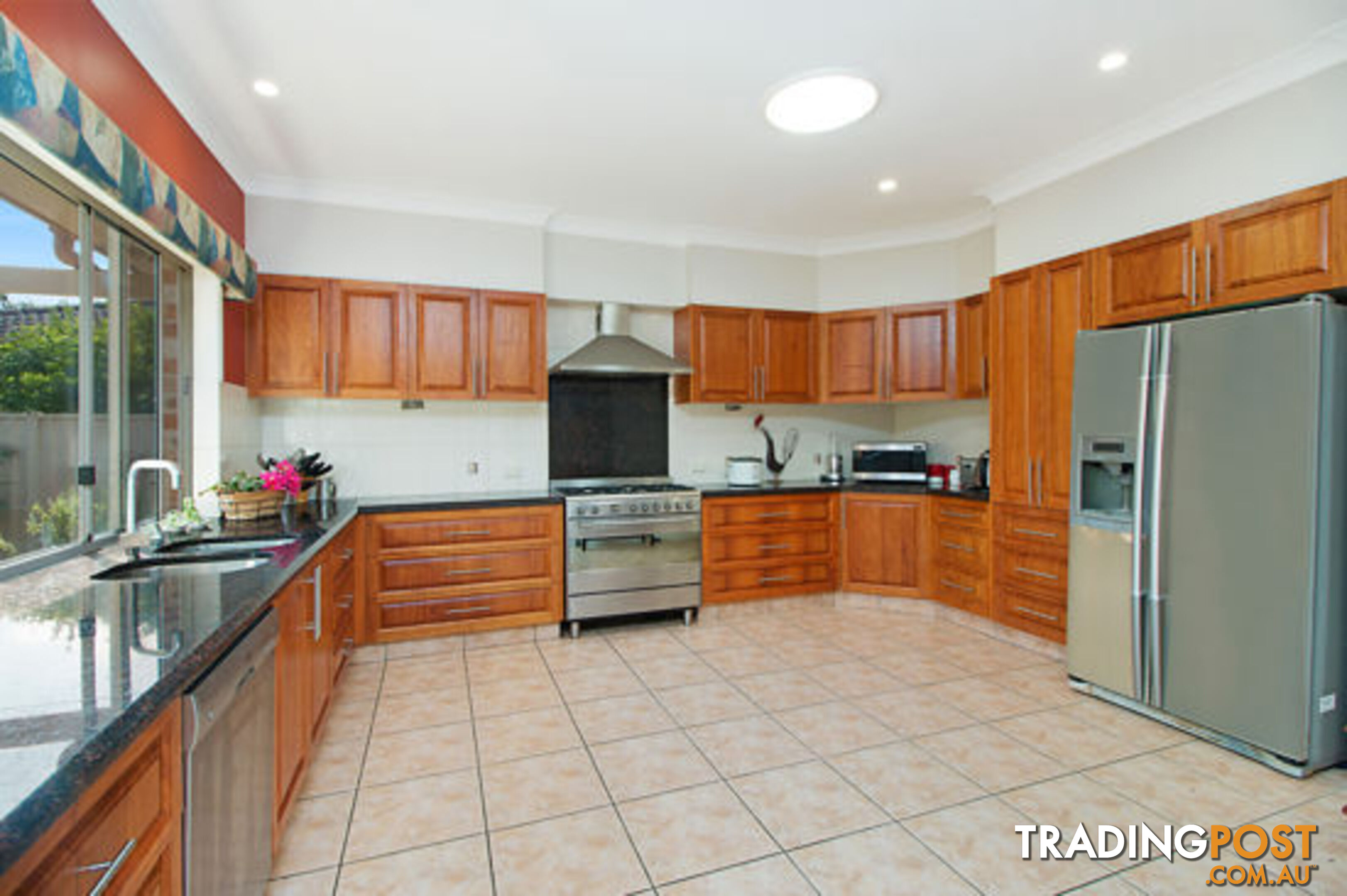 9 Victoria Avenue POTTSVILLE NSW 2489