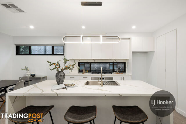 24 Monitor Road MERRYLANDS NSW 2160 - photo 5 of 15