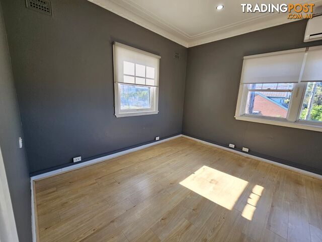 Level 1/Flat 2/133 Fairfield Road GUILDFORD NSW 2161 - photo 3 of 8