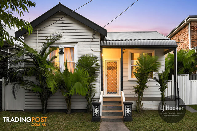 33 Banks Street MAYS HILL NSW 2145 - photo 2 of 16
