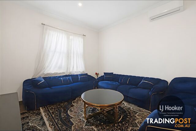 33 Banks Street MAYS HILL NSW 2145 - photo 4 of 16