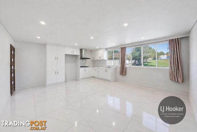 21 Oak Street PARRAMATTA NSW 2150 - photo 3 of 12
