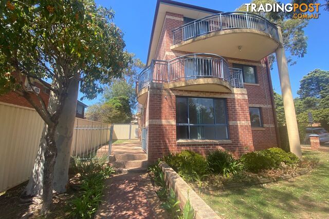 1/18 Sherwood Road MERRYLANDS NSW 2160