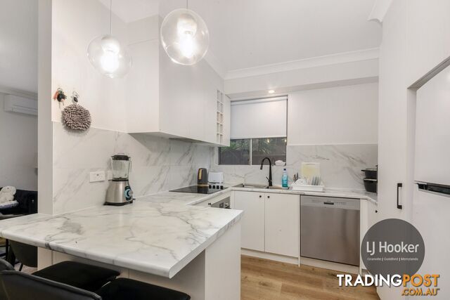 2/26 Hutchinson Street GRANVILLE NSW 2142