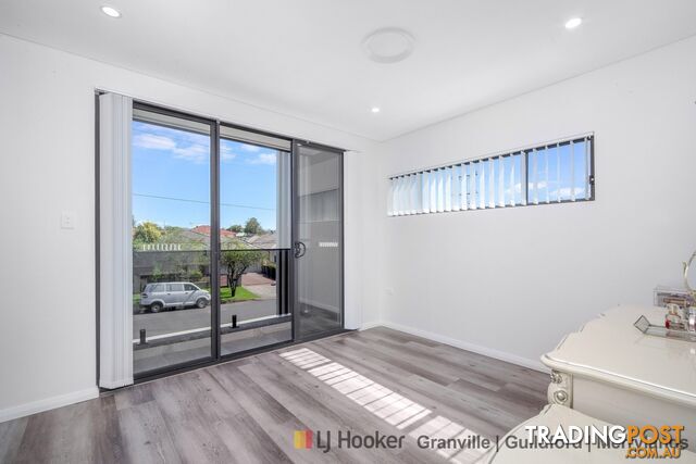 2/19 Barcom Street MERRYLANDS NSW 2160