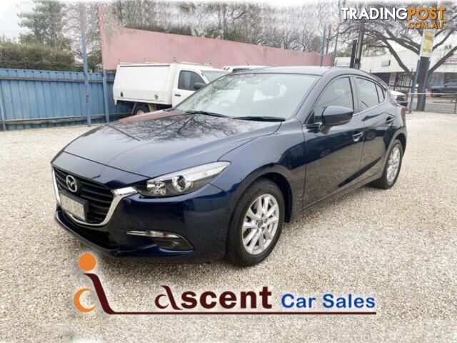 2017 MAZDA 3 MAXX - photo 3 of 27