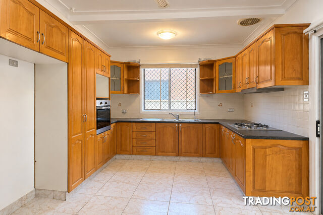 35 Myers Street ROSELANDS NSW 2196